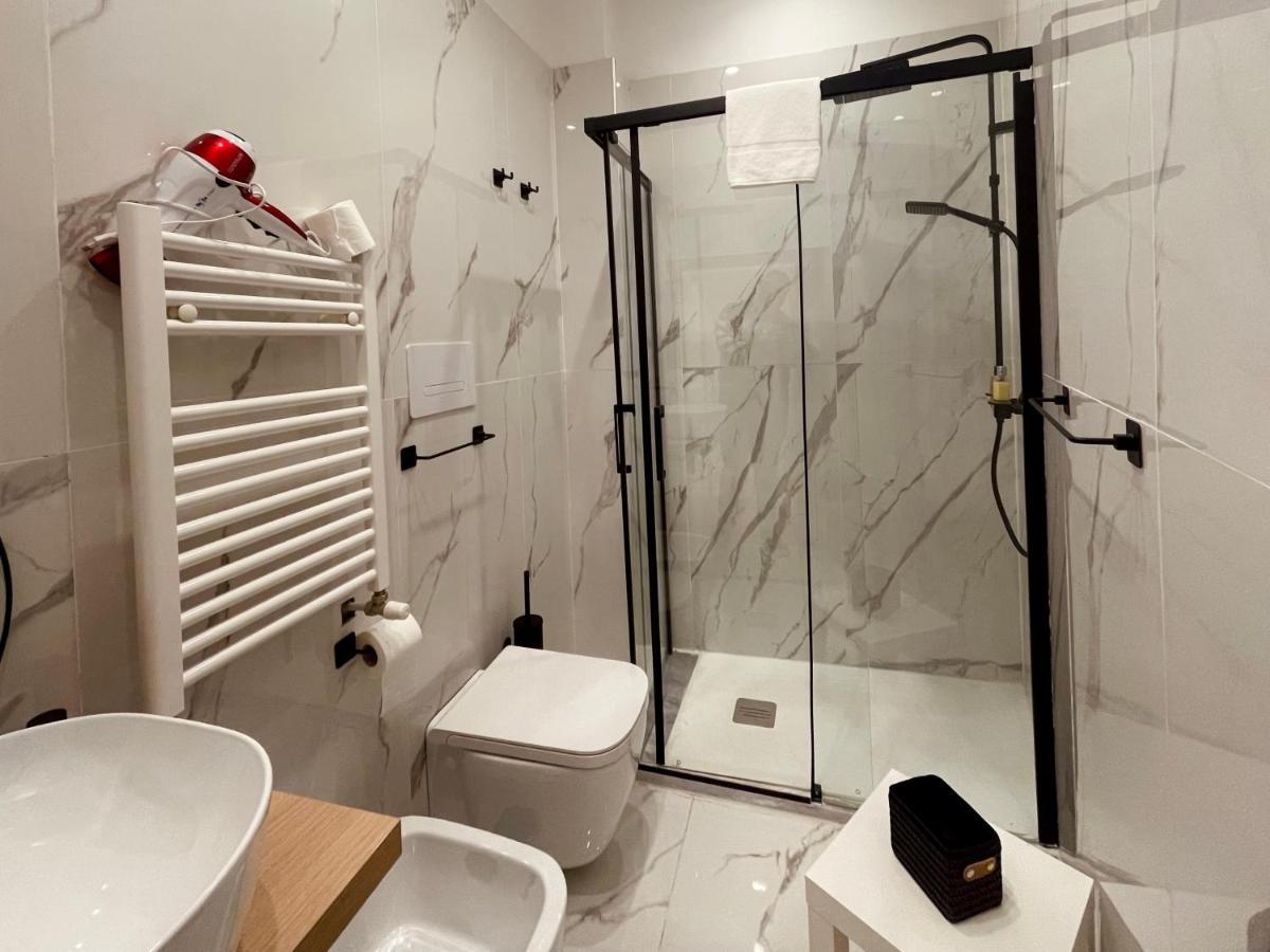 La Suite Di Dante Napoli 外观 照片